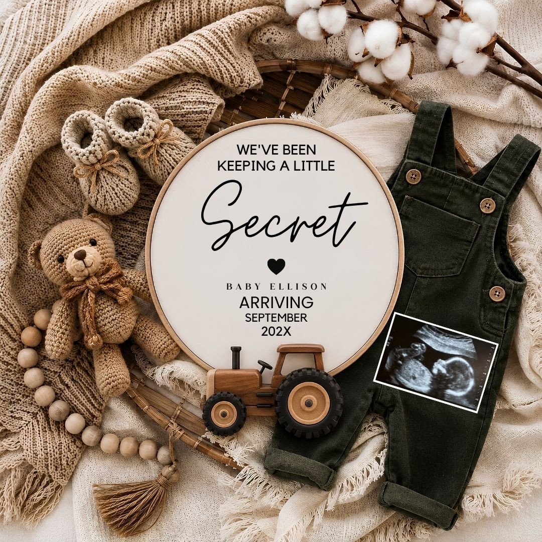 Digital Pregnancy Announcement, Neutral Baby Reveal , Minimalist Baby Announcement, We've Been Keeping a Secret Editable Pregnancy Template